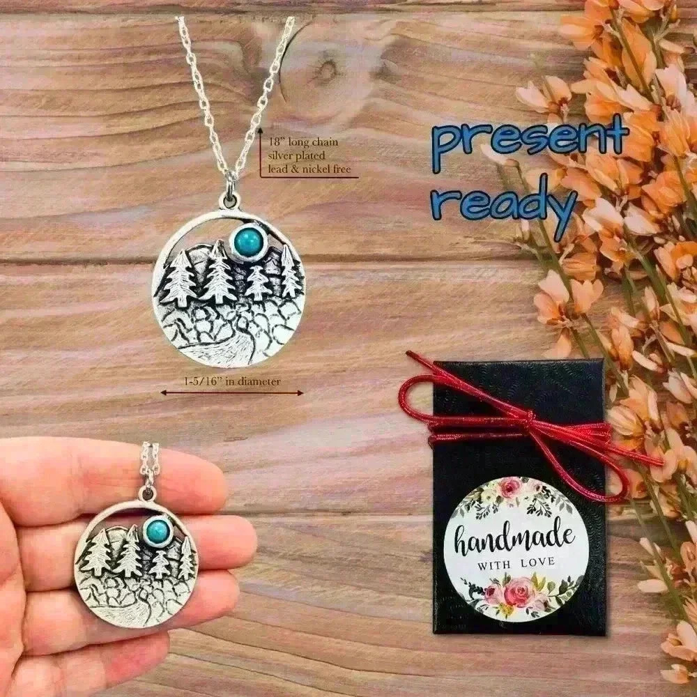 Turquoise Western necklace mountain pendant country jewelry - Picture 6 of 11